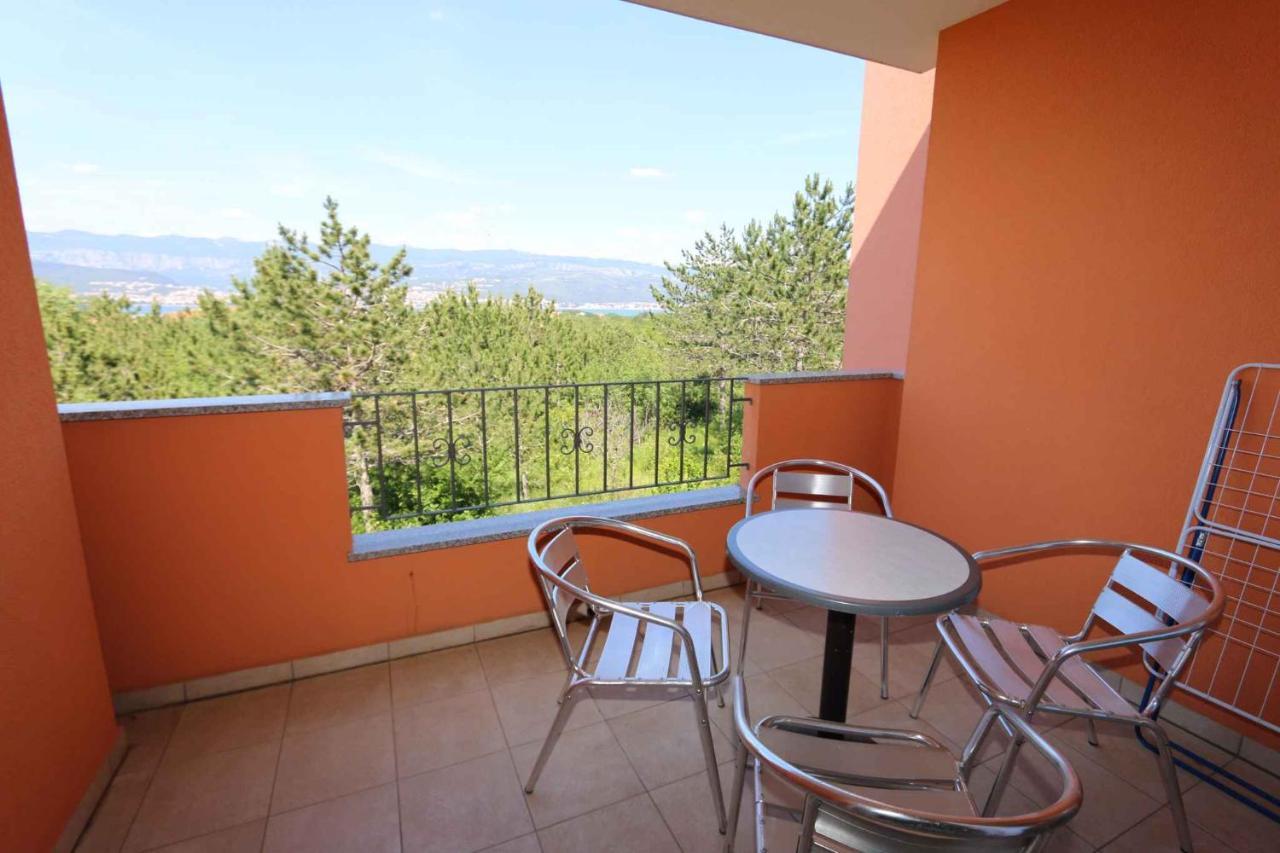 Apartments In Silo/Insel Krk 13430 Exterior photo