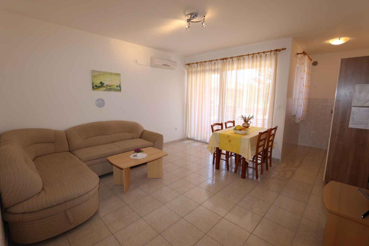 Apartments In Silo/Insel Krk 13430 Room photo